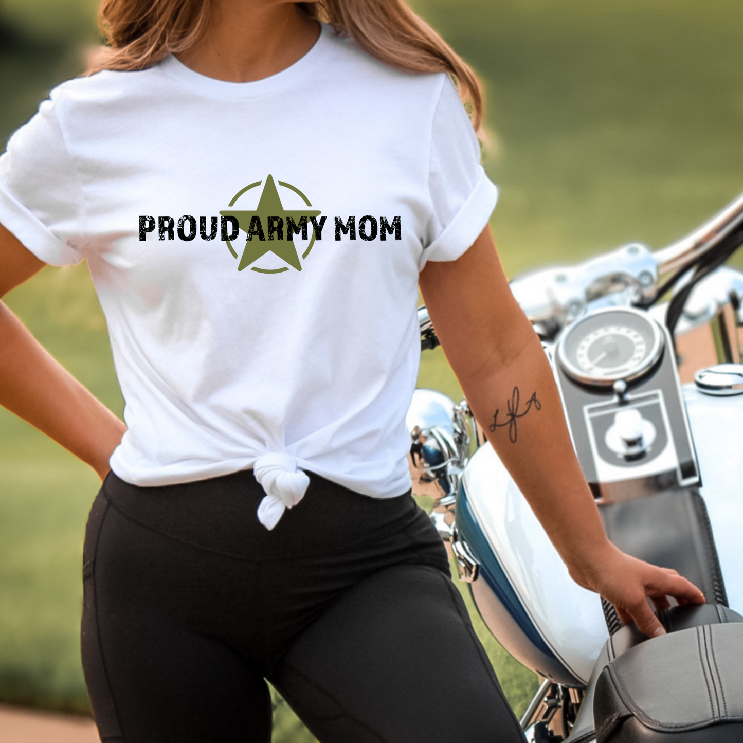 Proud Army Mom - Unisex Jersey Tee