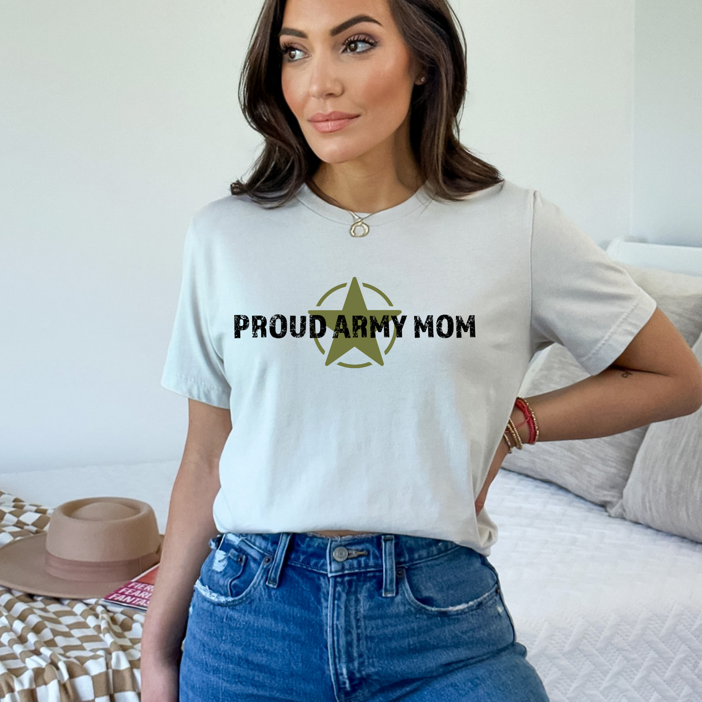 Proud Army Mom - Unisex Jersey Tee