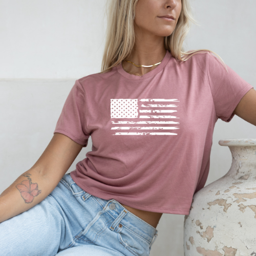 American Flag - Women's Flowy Cropped Tee