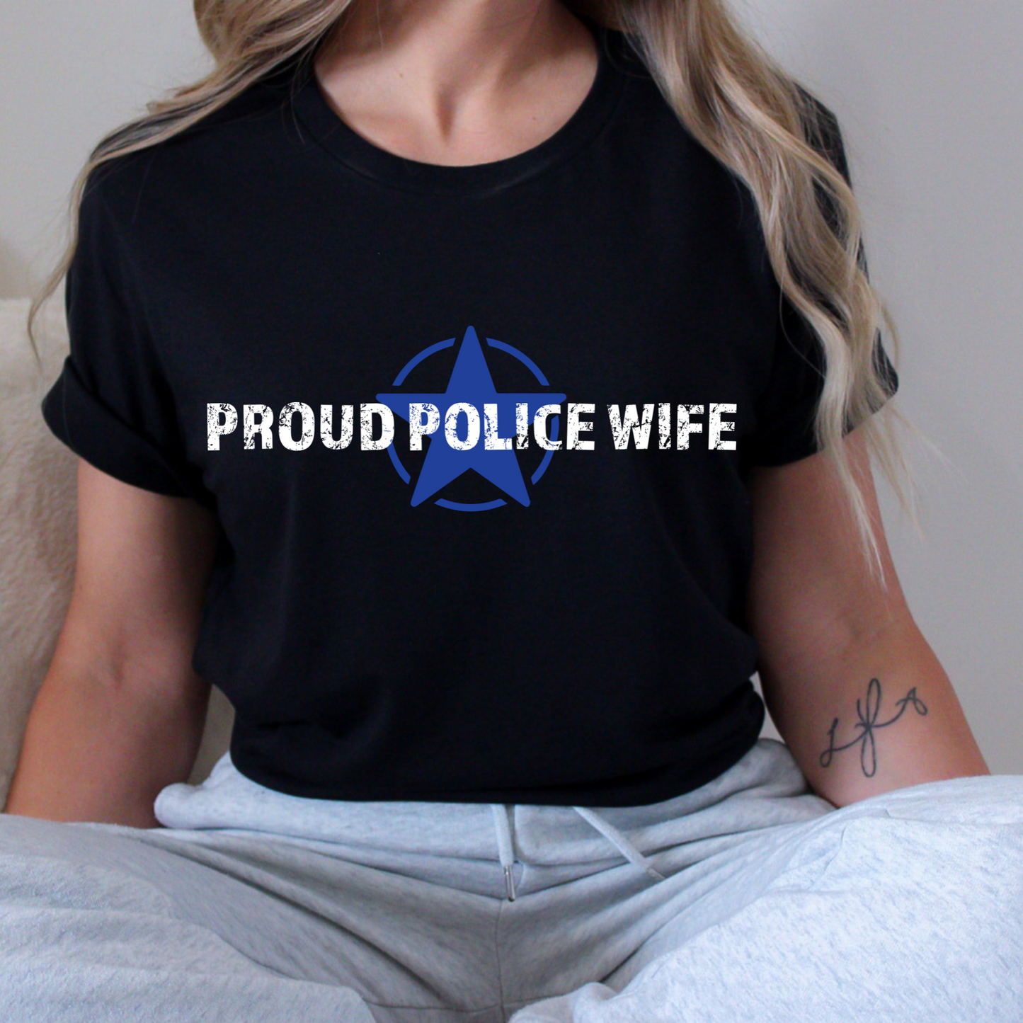 Proud Police Wife - Unisex Jersey Tee