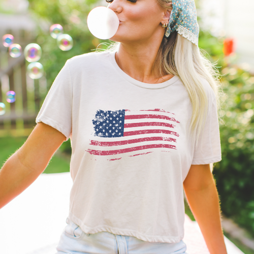 American Flag - Women's Flowy Cropped Tee